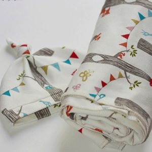 Knit Baby Beanies (Two Ways) by Heather of Littlest Pretty Things