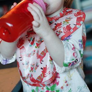Sewing Tutorial|Bias-Tie Baby Bib by Littlest Pretty Things