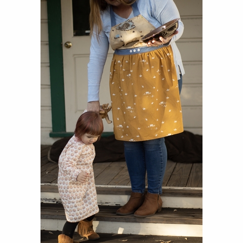 sewing-tutorial-free-pattern-everyday-apron-by-heidi-staples-15